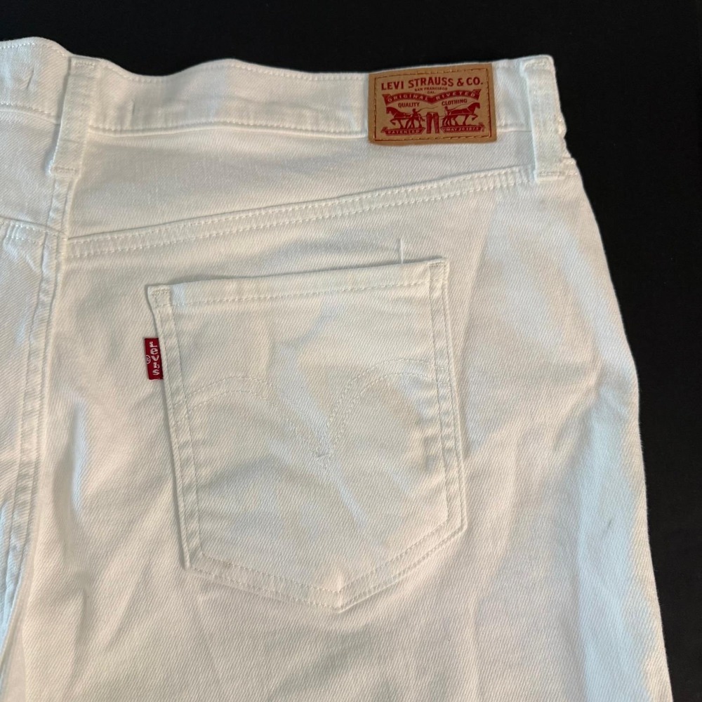 Levis Mid Length Shorts Womens 34 White Denim Cuffed WaterLess Jean Shorts